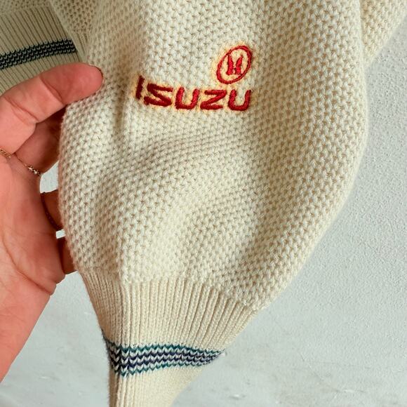 Vtg 90s Sweater Men L Cricket V Neck Sweater Cream Embroidered Isuzu Logo Preppy - Picture 3 of 12